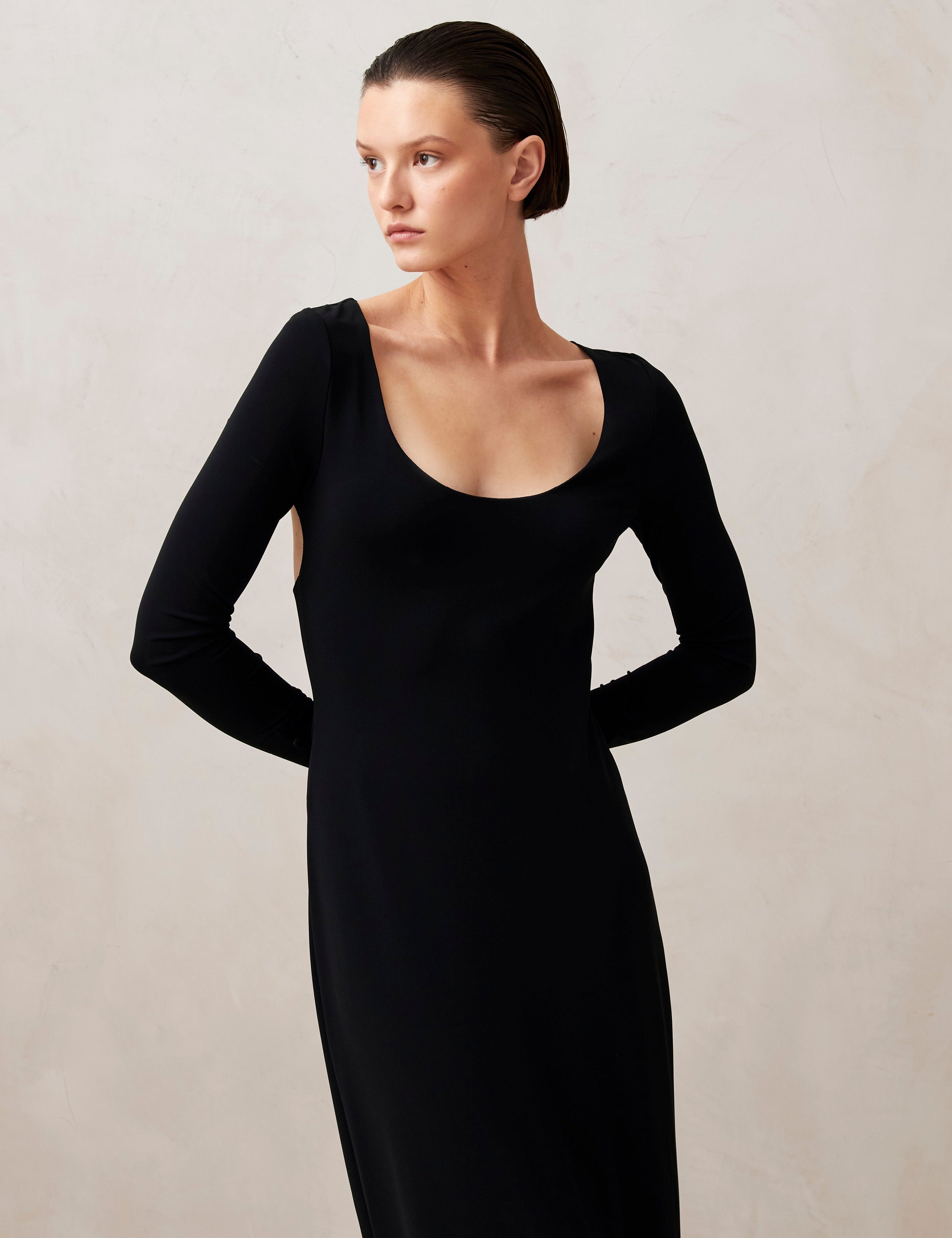 freja-black-midi-dress-midi-alohas-154768.jpg