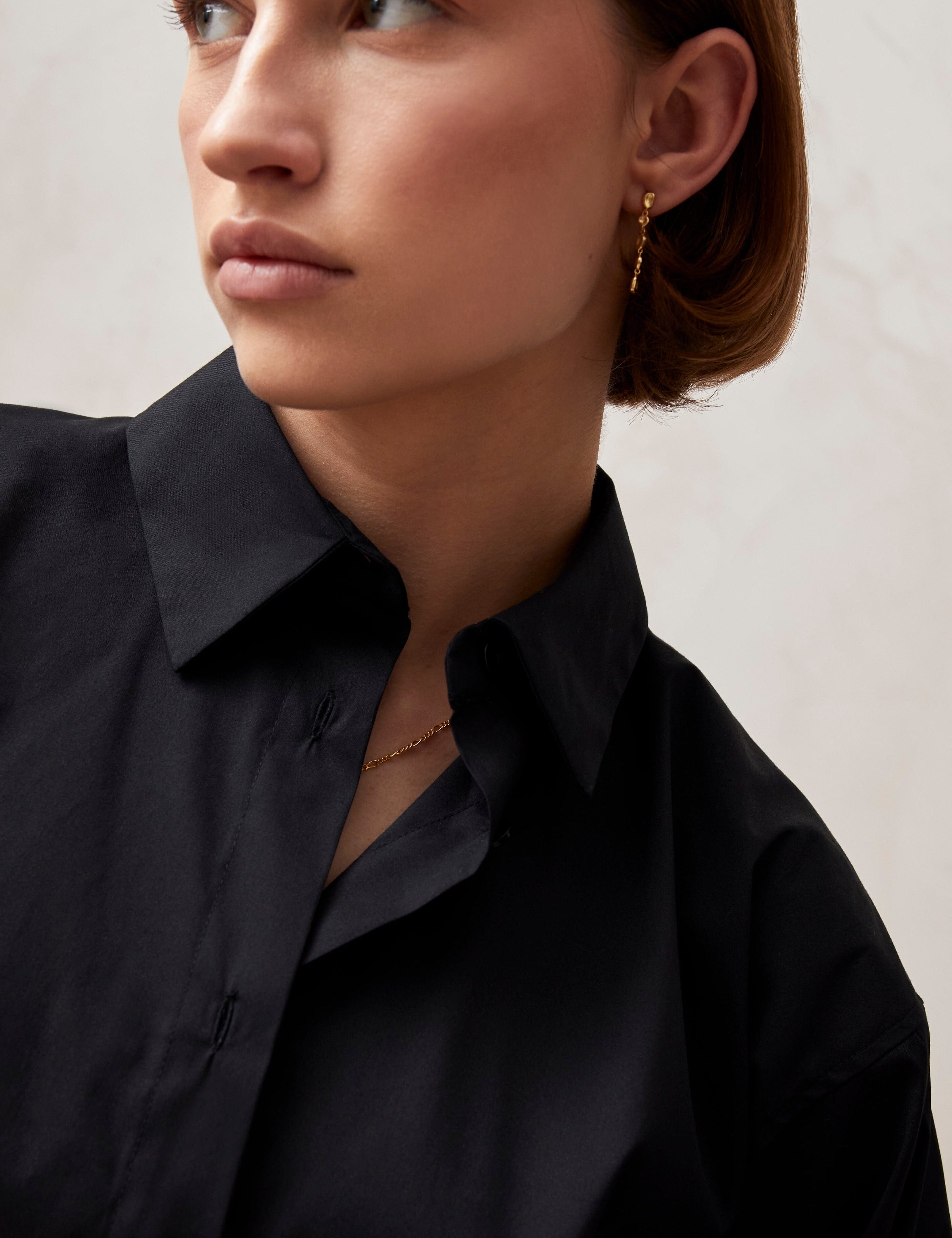 giovanna-black-shirt-shirts-alohas-368582_3000x_bc4c4c7f-925a-4843-b227-2e7fde7b6f23.jpg