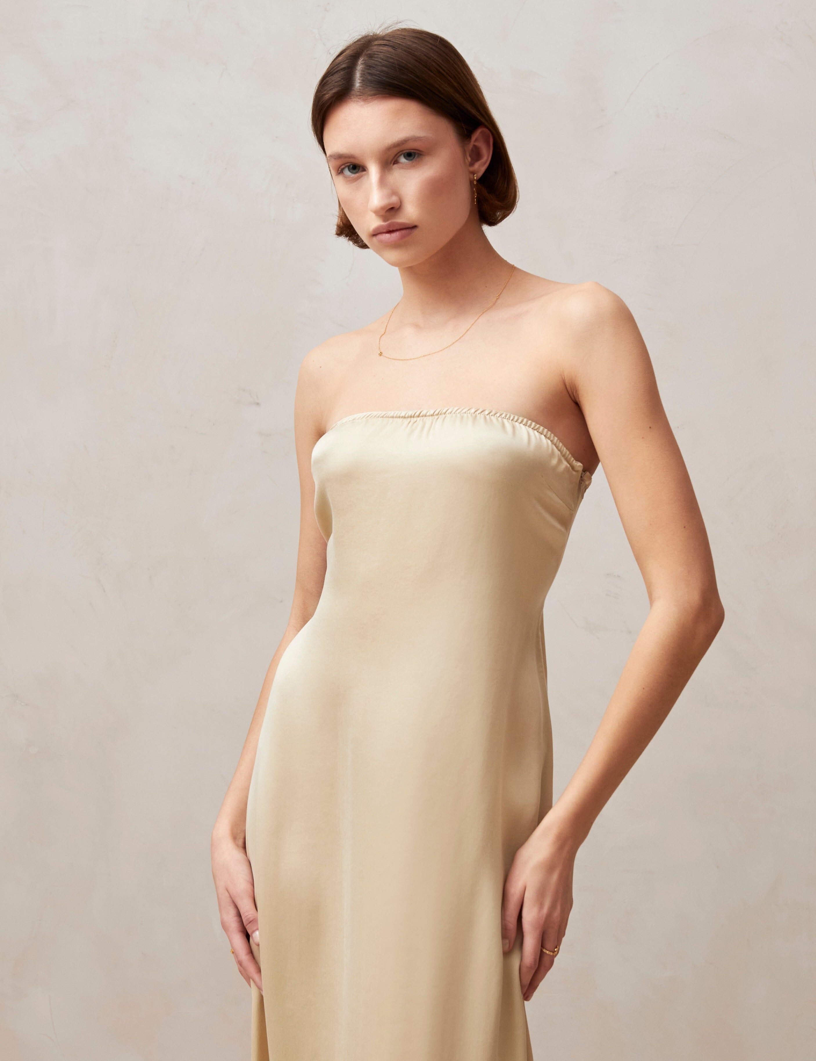 ilia-beige-midi-dress-maxi-dresses-alohas-434007_3000x_7a27c94c-3e7b-4080-b5f7-83fbf09e02a3.jpg
