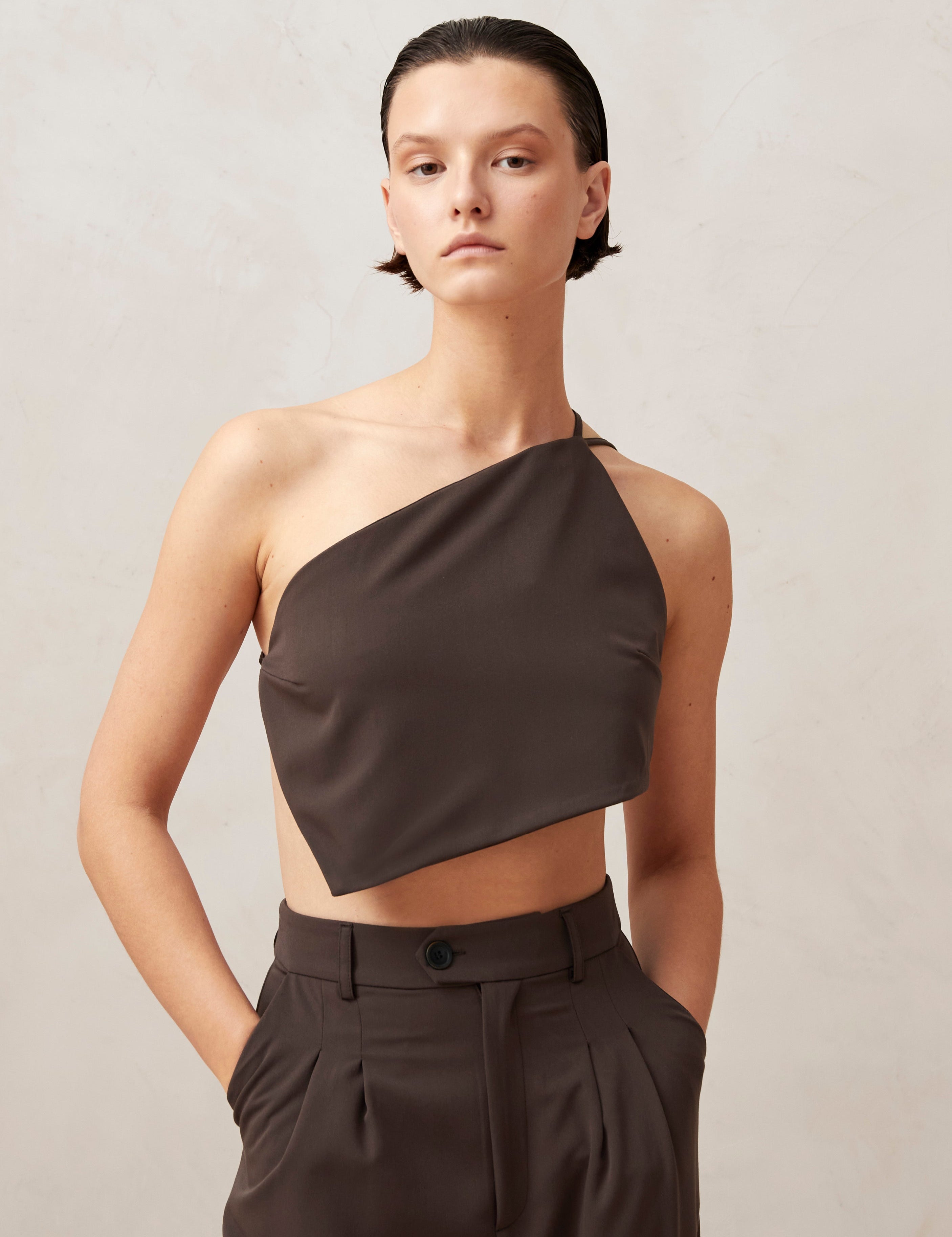 lea-dark-brown-top-cami-tanks-alohas-279437_3000x_3486482e-6c3c-43f3-8c0c-b1b4f6783277.jpg
