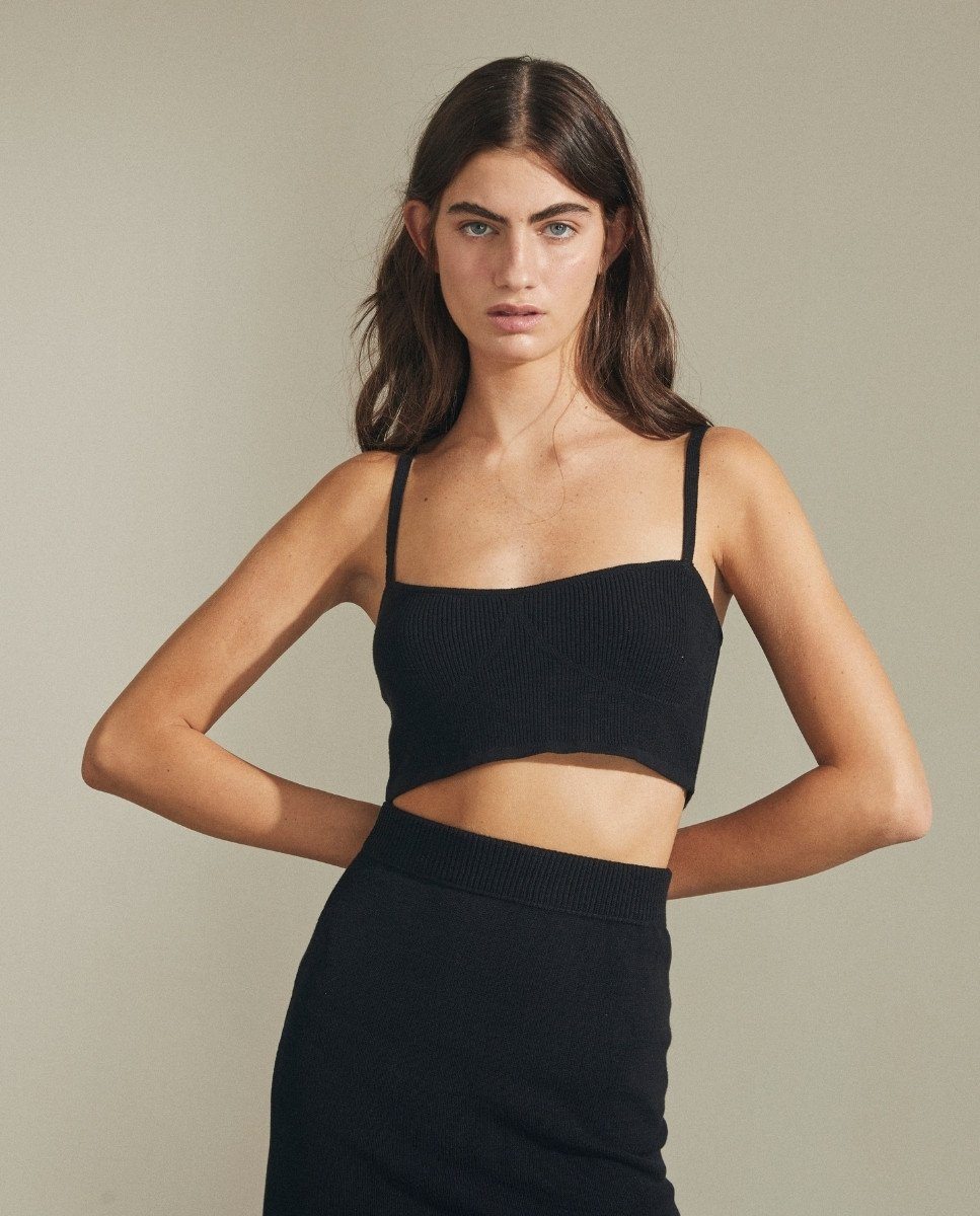 limelight-top-black-tops-alohas-749087.jpg