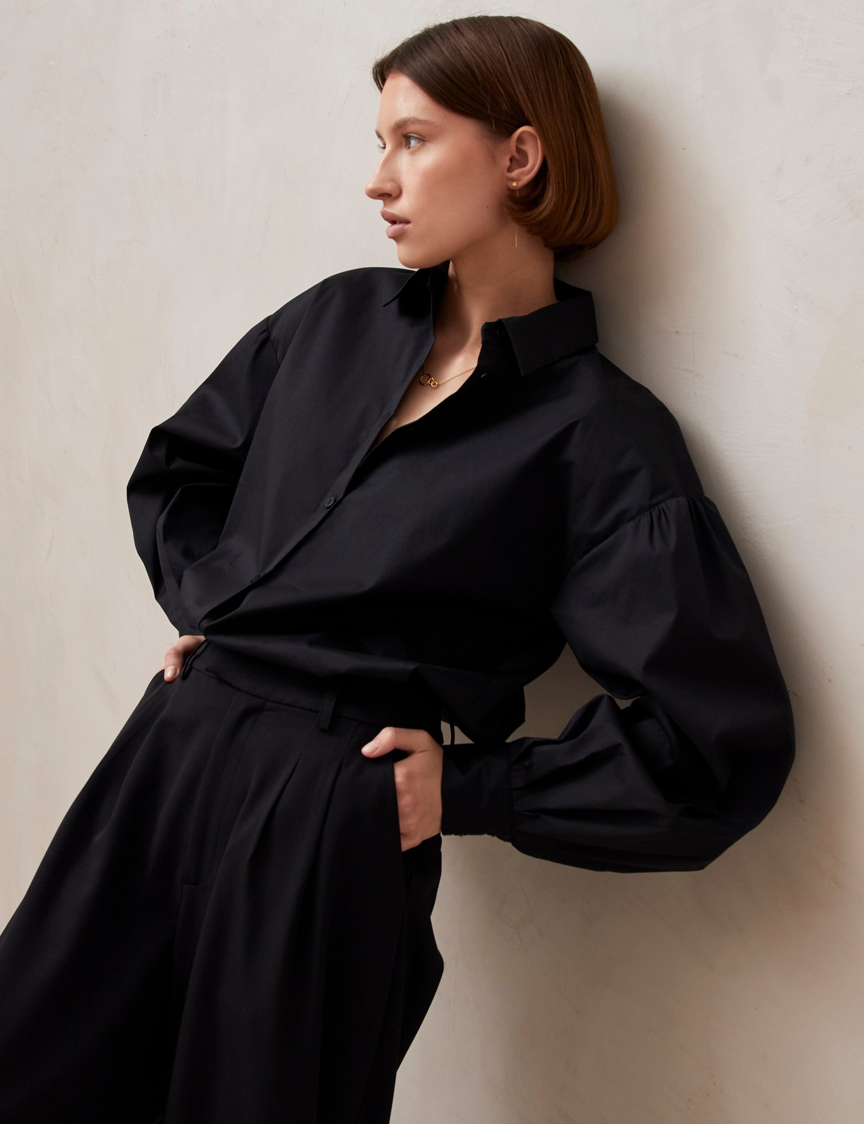 malva-black-shirt-shirts-alohas-950420.jpg