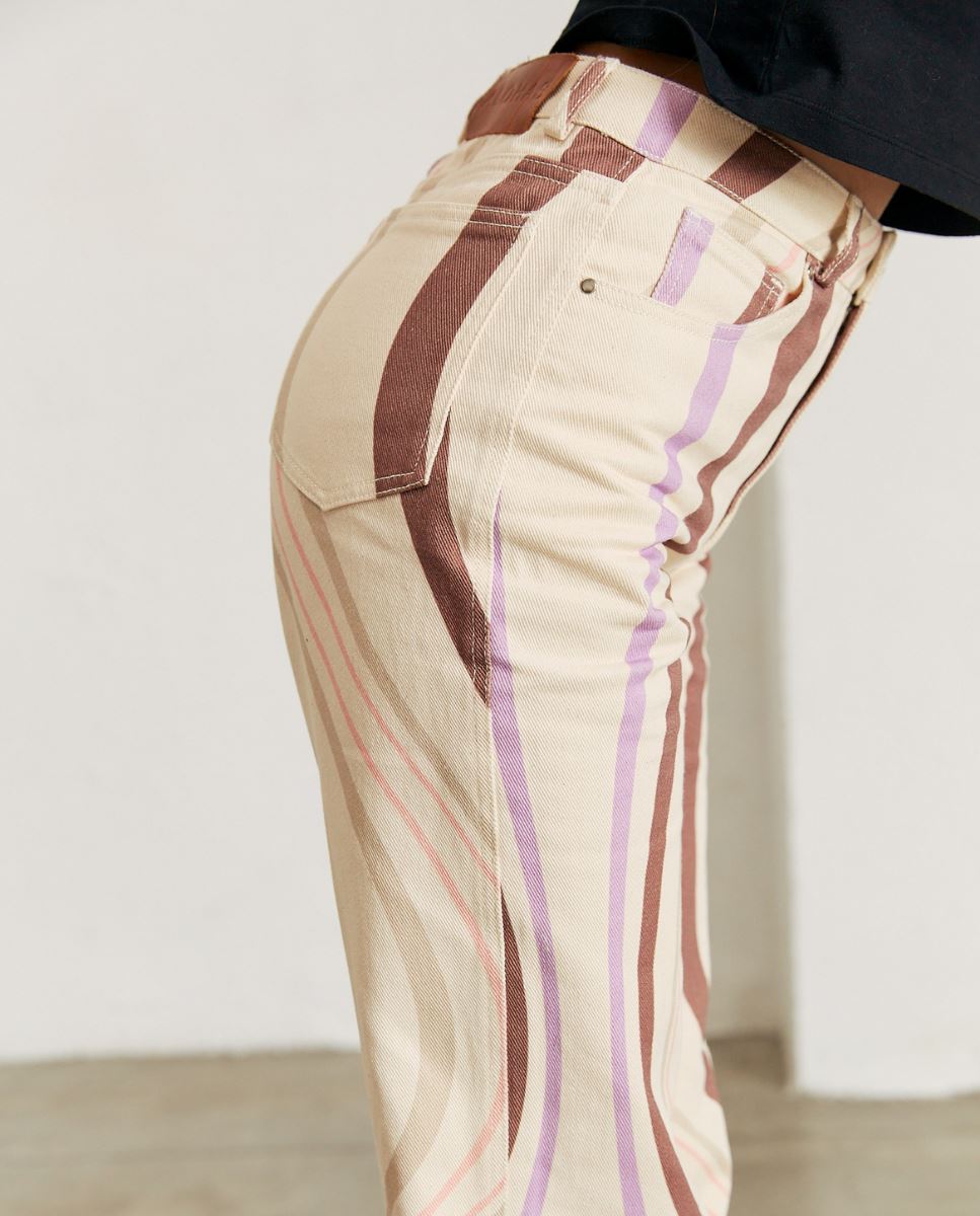 monday-jelly-nutmeg-baby-blue-pants-alohas-549166.jpg