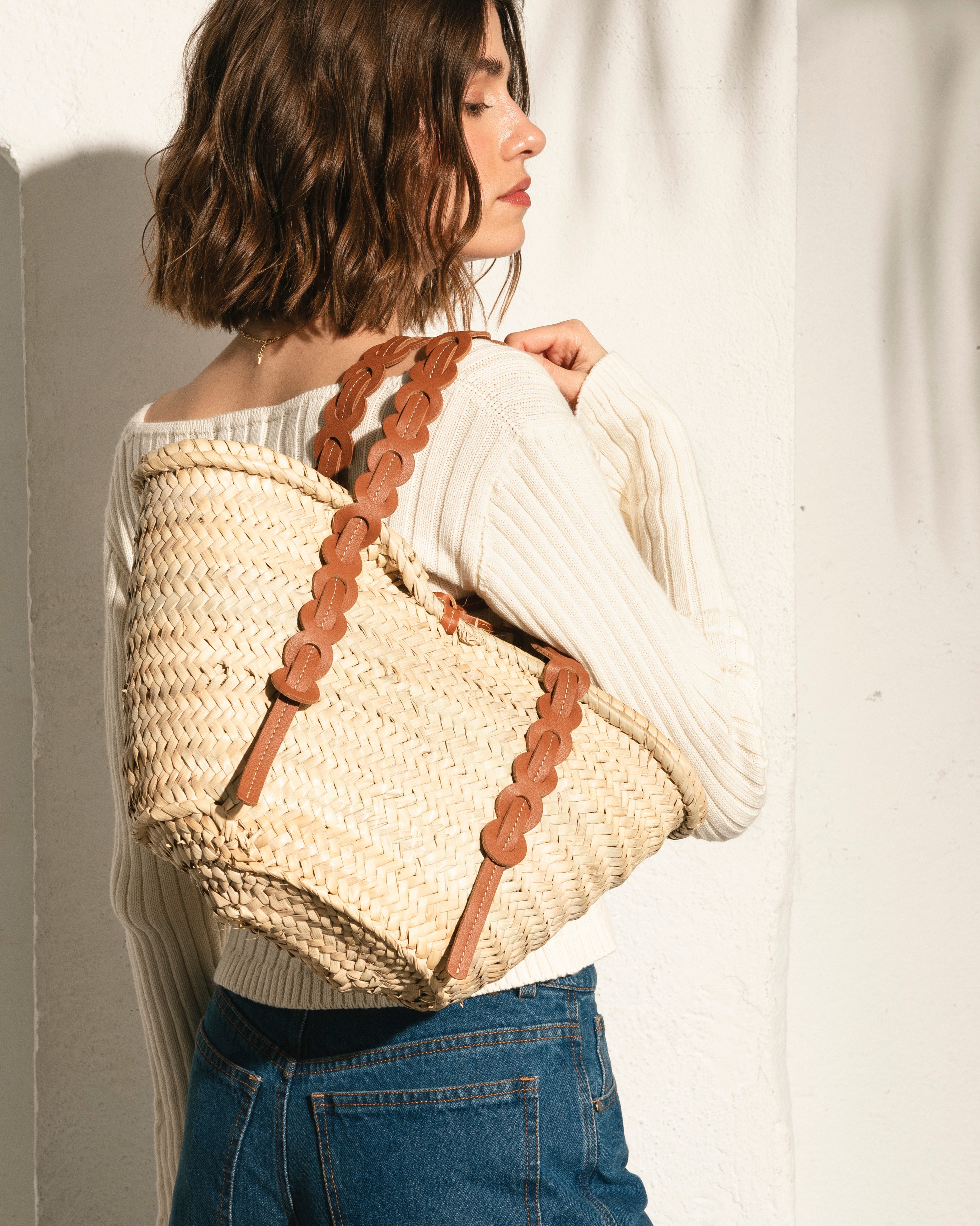 palmette-tan-handbags-alohas-982152.jpg