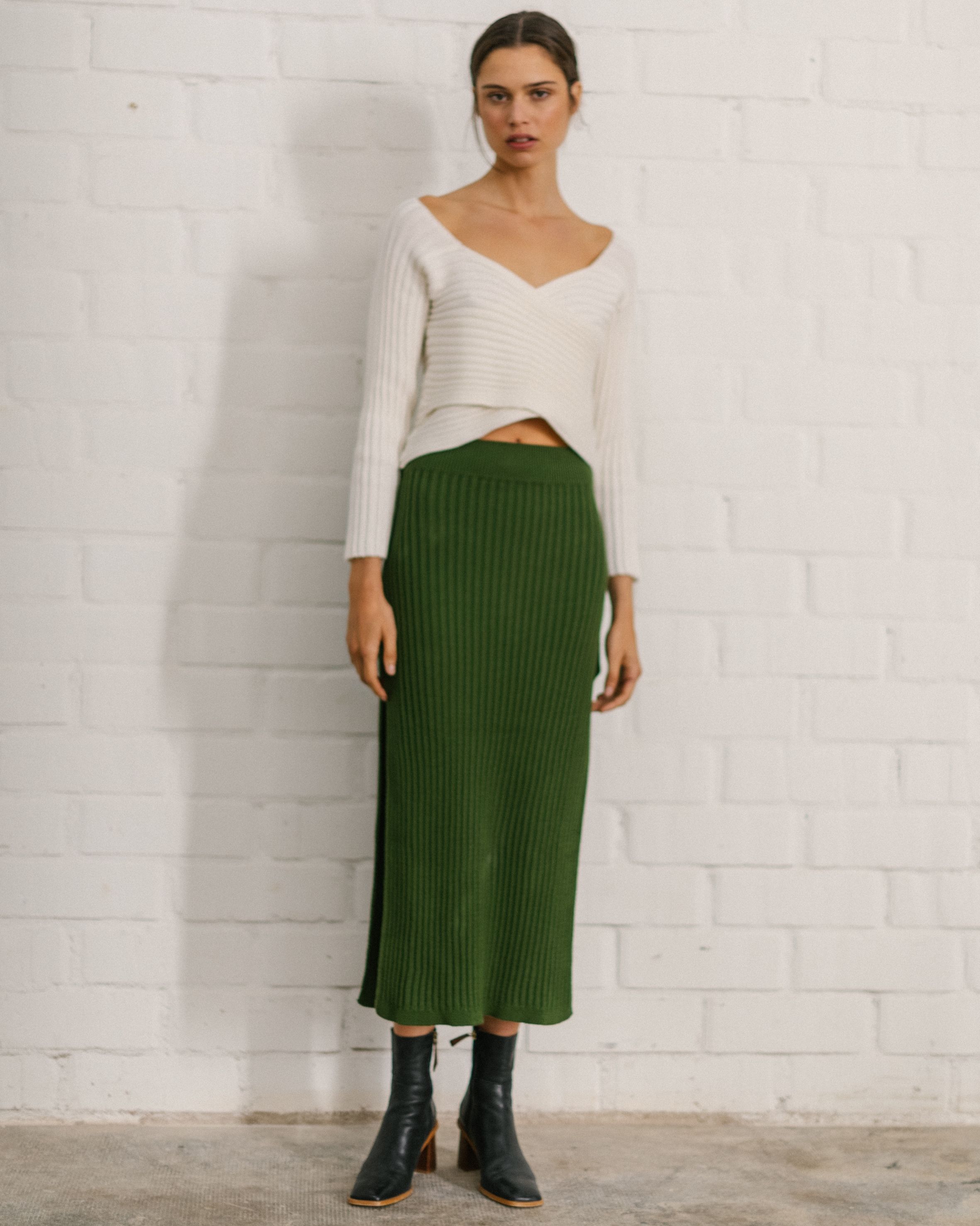smart-off-white-crossed-knit-top-cotton-tops-alohas-710298_b7742b6f-1bd0-46ff-b0be-19a35ac4d9c1.jpg