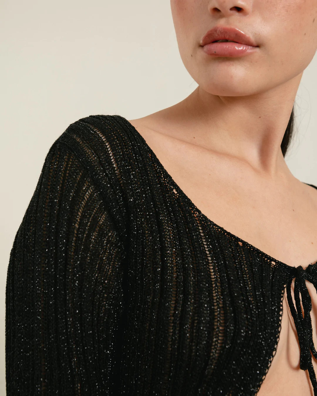 witty-black-cardigans-alohas-969341_1080x_023e5a4b-83b3-4bd9-9aa8-592678fb9995.webp