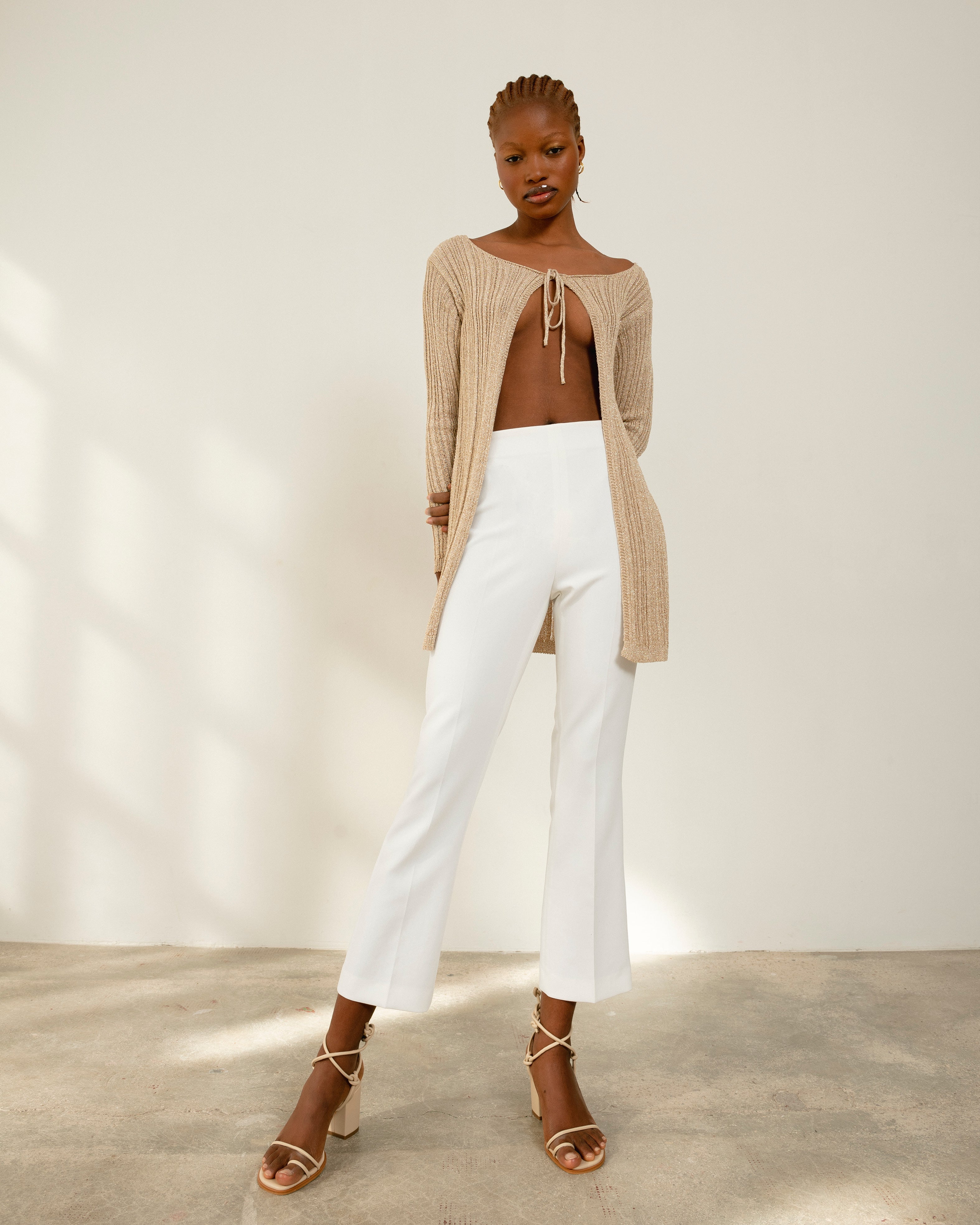witty-ivory-cardigans-alohas-651329_f8beaec5-c203-4ab5-95db-e3bf8cebb19f.jpg